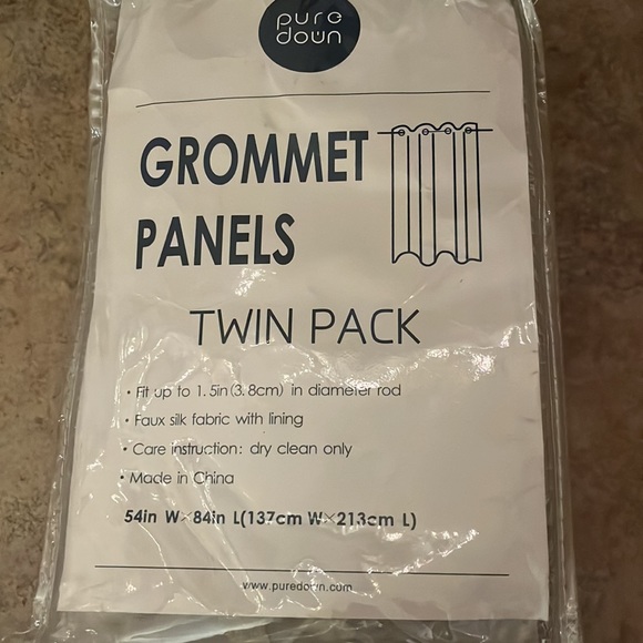 Pure Down Grommet Panels Twin Pack - Picture 2 of 4